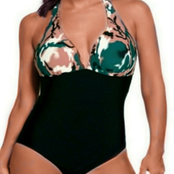 *Plus Size* 😎🏊‍♀️🤽‍♀️ Camo Swimsuit/bathingsuits - Picture 2 of 11